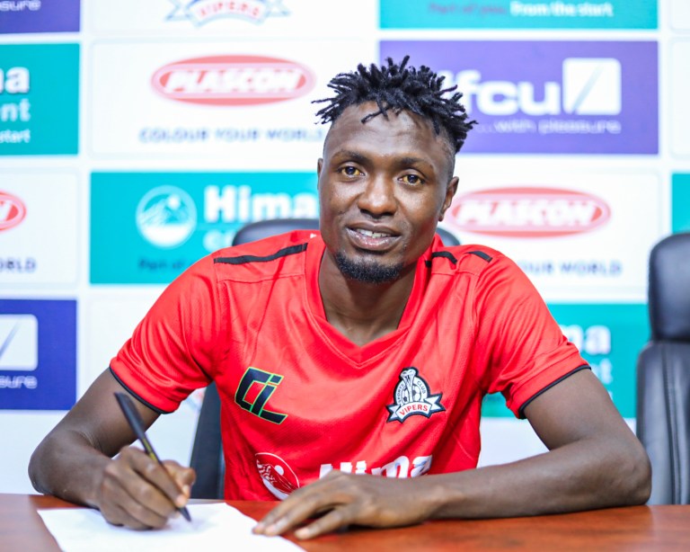 Vipers SC sign Striker Isaac Ogwang from Police FC